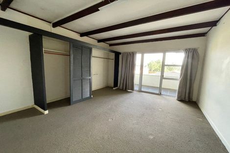 Photo of property in 60b Te Atatu Road, Te Atatu South, Auckland, 0610