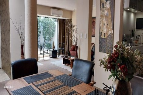 Photo of property in Highwic, 32u2 Hobson Street, Thorndon, Wellington, 6011