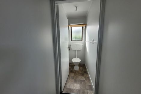 Photo of property in 2 Massine Place, Randwick Park, Auckland, 2105