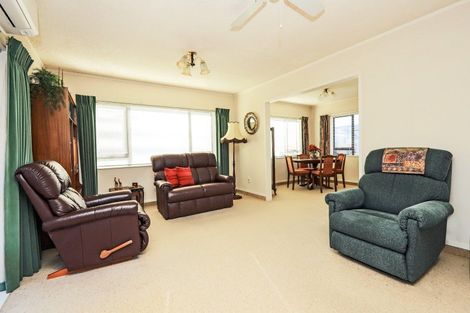 Photo of property in 4/52 Avondale Road, Taradale, Napier, 4112
