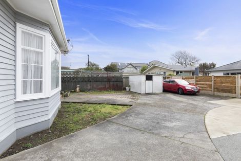 Photo of property in 23 Saint Ronans Avenue, Waterloo, Lower Hutt, 5011