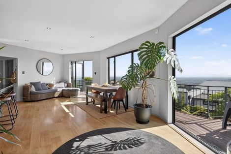 Photo of property in 16 Stoneyridge Close, Mount Pleasant, Christchurch, 8081