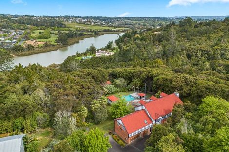 Photo of property in 233 Paremoremo Road, Lucas Heights, Auckland, 0632