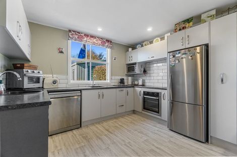 Photo of property in 10 Barnett Street, Putaruru, 3411