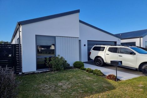 Photo of property in 10 Horoeka Street, Avonhead, Christchurch, 8042