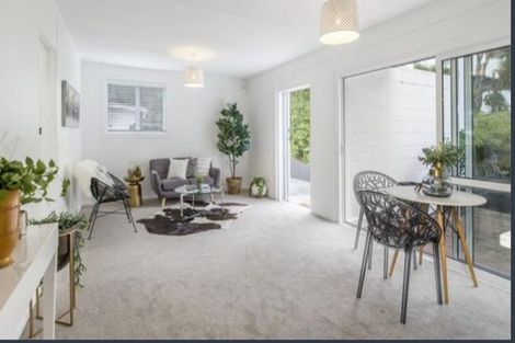 Photo of property in 4/24 Dawnhaven Drive, Te Atatu Peninsula, Auckland, 0610