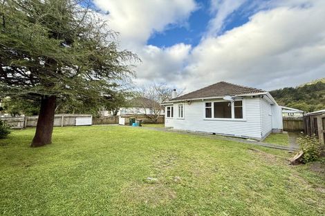 Photo of property in 19 Wood Street, Wainuiomata, Lower Hutt, 5014