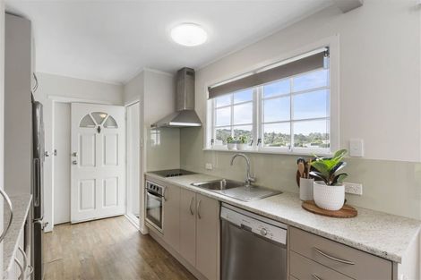 Photo of property in 117 Stanley Road, Glenfield, Auckland, 0629