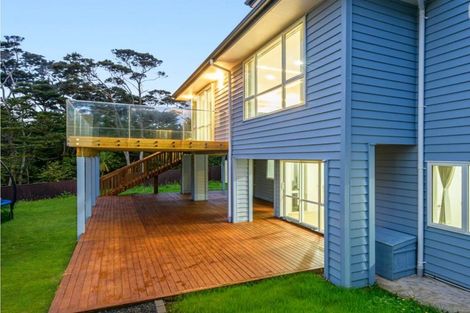 Photo of property in 72 Bur Oak Terrace, Schnapper Rock, Auckland, 0632
