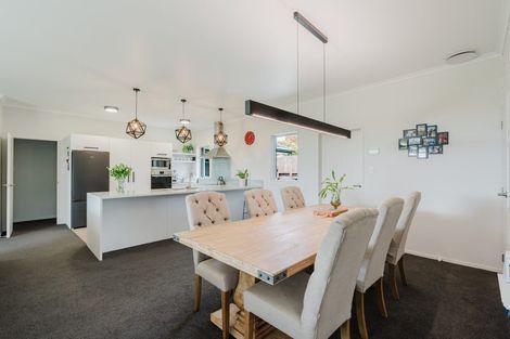Photo of property in 1 Ruske Place, Grandview Heights, Hamilton, 3200