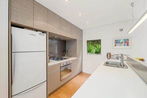 Photo of property in 17 Saddleback Grove, Karori, Wellington, 6012