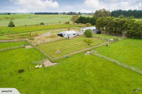 Photo of property in 6 Neumans Line, Marton, 4788