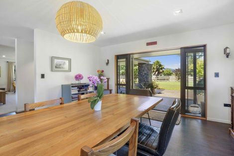 Photo of property in 424 Tararua Road, Levin, 5571