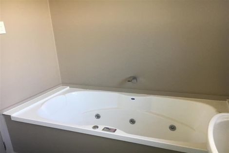 Photo of property in 13 Clapham Grove, Stokes Valley, Lower Hutt, 5019