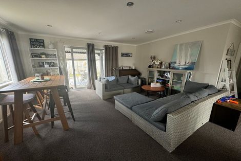 Photo of property in 8 Hehan Close, Cambridge, 3434