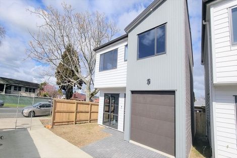 Photo of property in 425f Great South Road, Opaheke, 2113