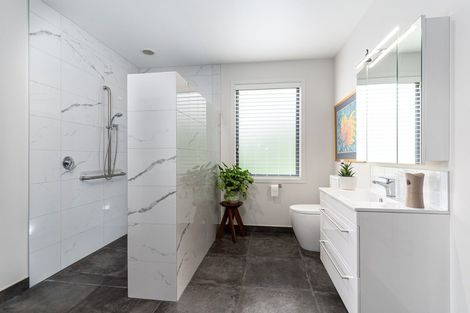 Photo of property in 8 Lancewood Avenue, Feilding, 4702