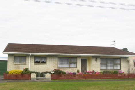 Photo of property in 5 Parris Street, Moturoa, New Plymouth, 4310