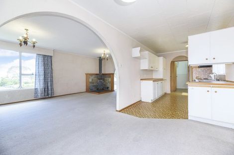 Photo of property in 61 Reynella Drive, Massey, Auckland, 0614