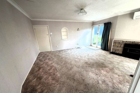 Photo of property in 9 Chamberlain Street, Dannevirke, 4930