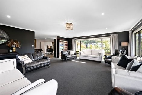 Photo of property in 91 Westchester Drive, Churton Park, Wellington, 6037