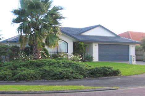 Photo of property in 1/1 Castlemaine Close, Dannemora, Auckland, 2016