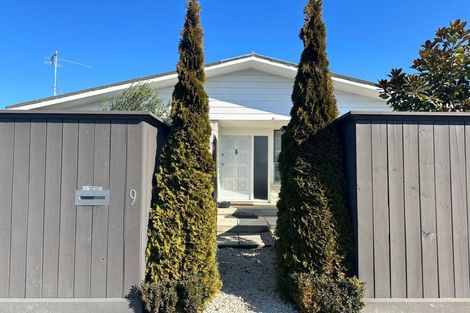 Photo of property in 9 Rolfe Place, Bishopdale, Christchurch, 8053