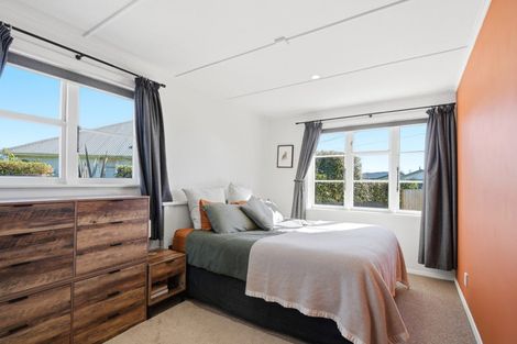 Photo of property in 6 Paddington Street, Northcote, Christchurch, 8052
