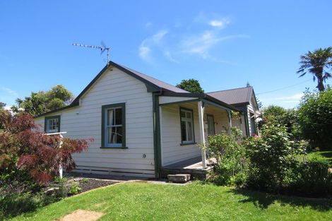 Photo of property in 97 Young Street, New Plymouth, 4310