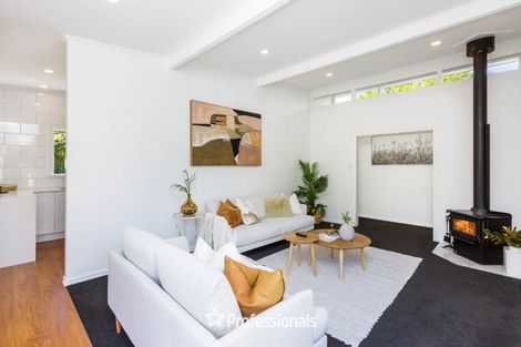 Photo of property in 6 Fendalton Crescent, Pinehaven, Upper Hutt, 5019