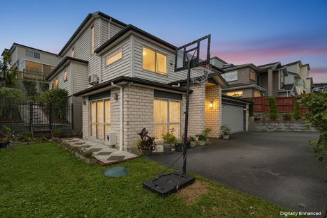 Photo of property in 21 San Prospero Crescent, Henderson, Auckland, 0612