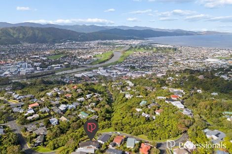 Photo of property in 24 Pekanga Road, Normandale, Lower Hutt, 5010