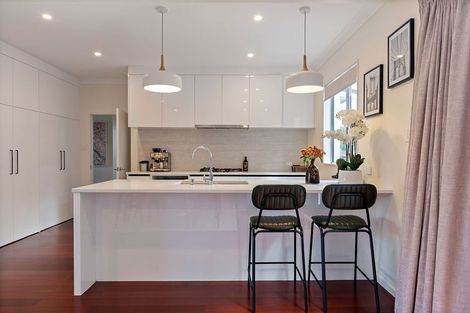 Photo of property in 3 Makara Road, Karori, Wellington, 6012