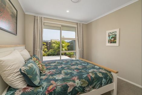 Photo of property in 30 Hei Esplanade, Whitianga, 3510