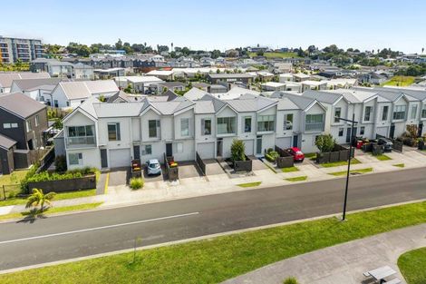 Photo of property in 44 Owen Chapman Drive, Red Beach, 0932