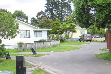 Photo of property in 29 Selak Place, Glen Eden, Auckland, 0602