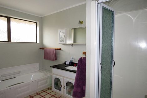 Photo of property in 64 Henley Street, Westport, 7825