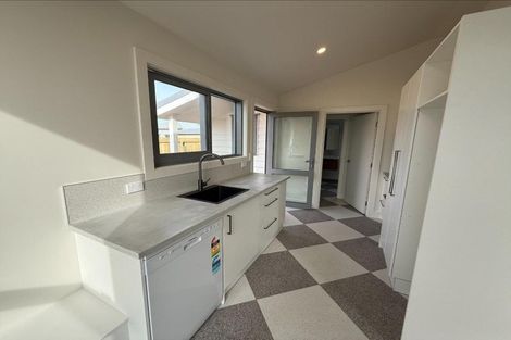 Photo of property in 87 Hinau Street, Castlecliff, Wanganui, 4501