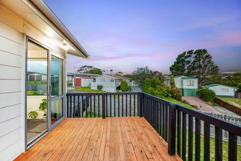 Photo of property in 4 Staysail Place, Whitby, Porirua, 5024