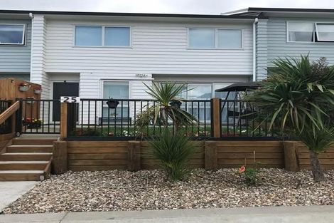 Photo of property in 25 Apple Orchard Way, Sunnyvale, Auckland, 0612