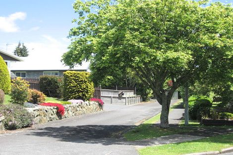 Photo of property in 27 Sheridan Crescent, Leamington, Cambridge, 3432