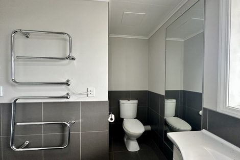 Photo of property in 82 Mcmurdo Street, Tinwald, Ashburton, 7700