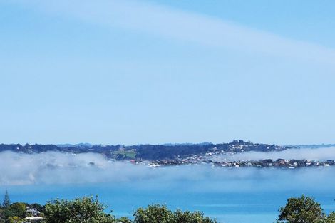 Photo of property in 25 Roberts Road, Matakatia, Whangaparaoa, 0930