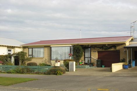 Photo of property in 261 Princes Street, Strathern, Invercargill, 9812