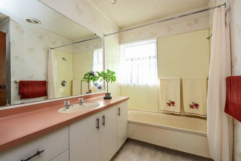 Photo of property in 4/52 Avondale Road, Taradale, Napier, 4112