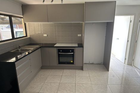 Photo of property in 12 Miller Road, Mangere Bridge, Auckland, 2022