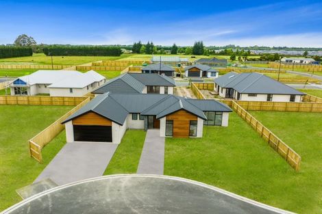 Photo of property in 8 Ivan Mauger Place, Rolleston, 7615