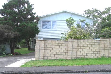 Photo of property in 62 Royal View Road, Te Atatu South, Auckland, 0610