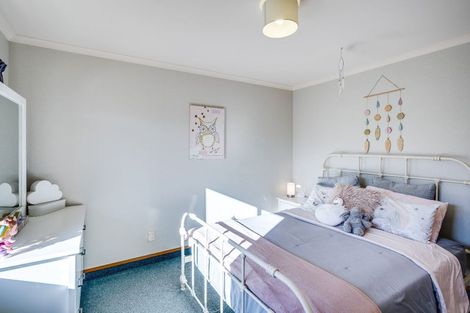 Photo of property in 5a Montague Way, Taradale, Napier, 4112