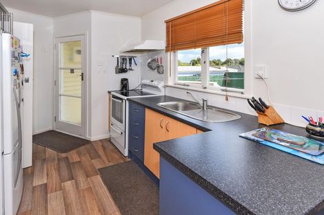 Photo of property in 5 Claymore Street, Manurewa, Auckland, 2102